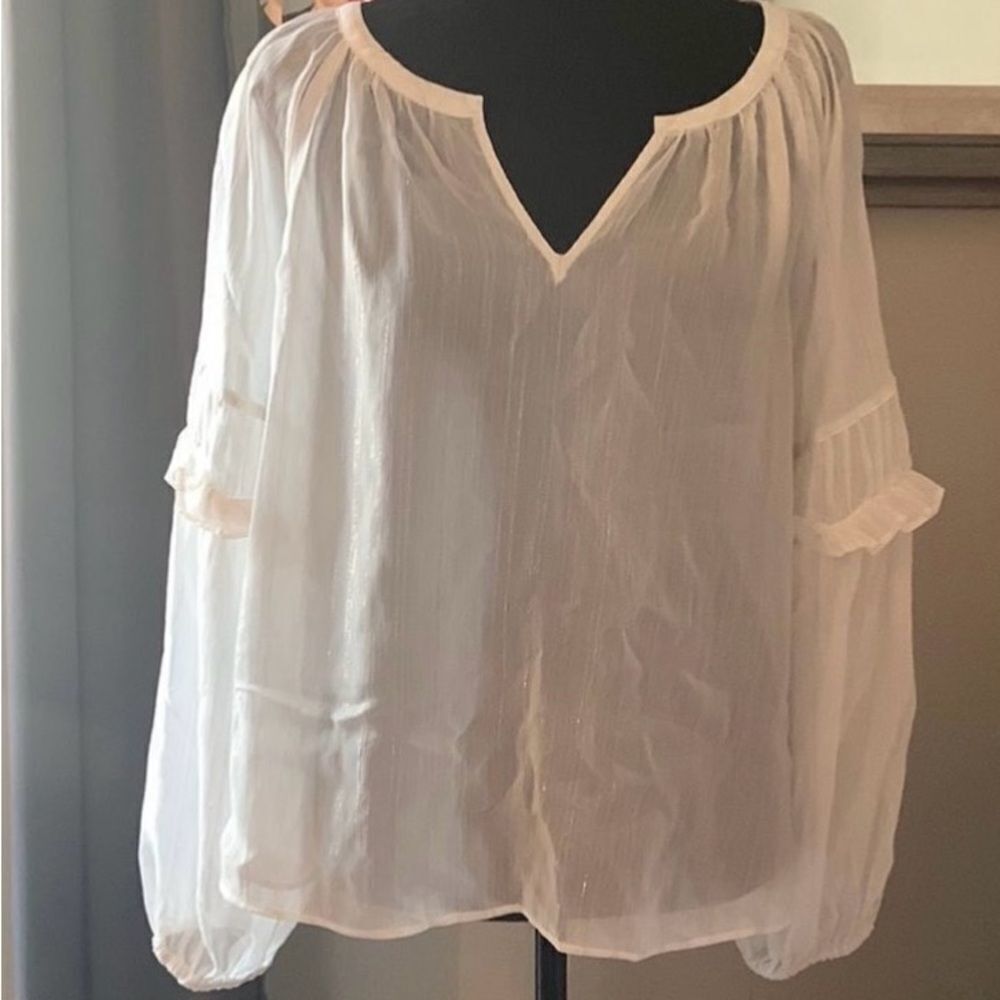 NWT A New Day ruffled sleeve blouse size XXL in white with gold and silver